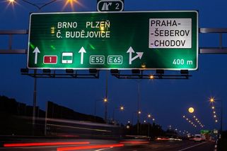 D1 u Prahy přestala být dálnicí. Až do Průhonic se smí jet nejrychleji 110 km/h - Novinky